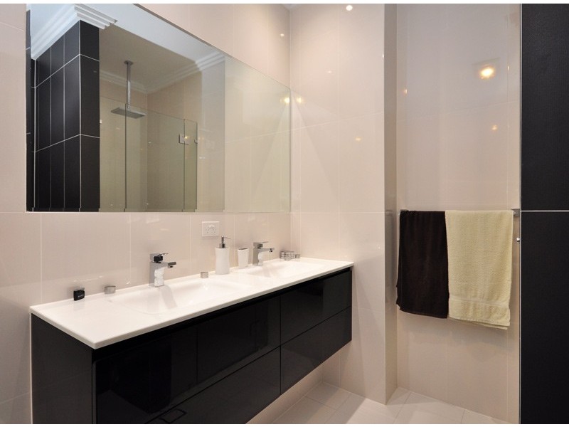 69 Macmillan Avenue, Mawson Lakes SA 5095