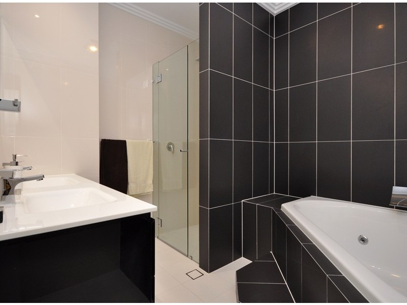 69 Macmillan Avenue, Mawson Lakes SA 5095