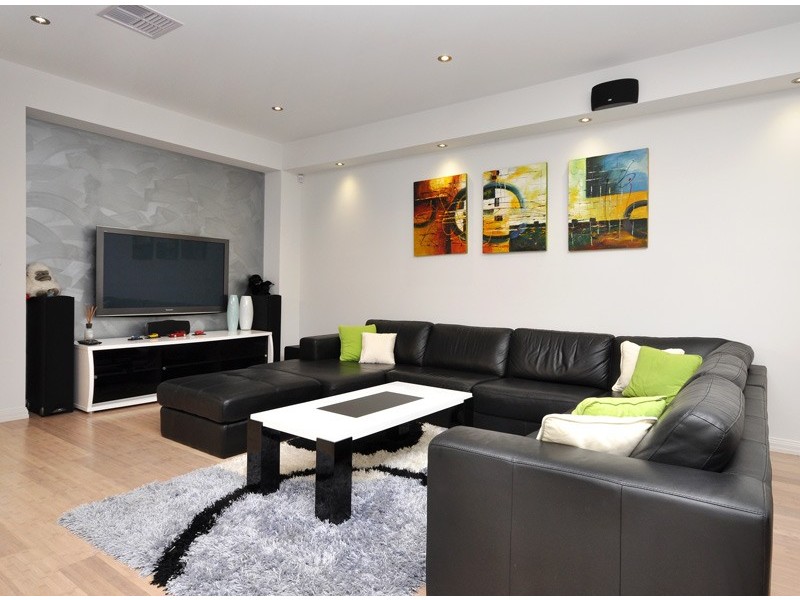 69 Macmillan Avenue, Mawson Lakes SA 5095