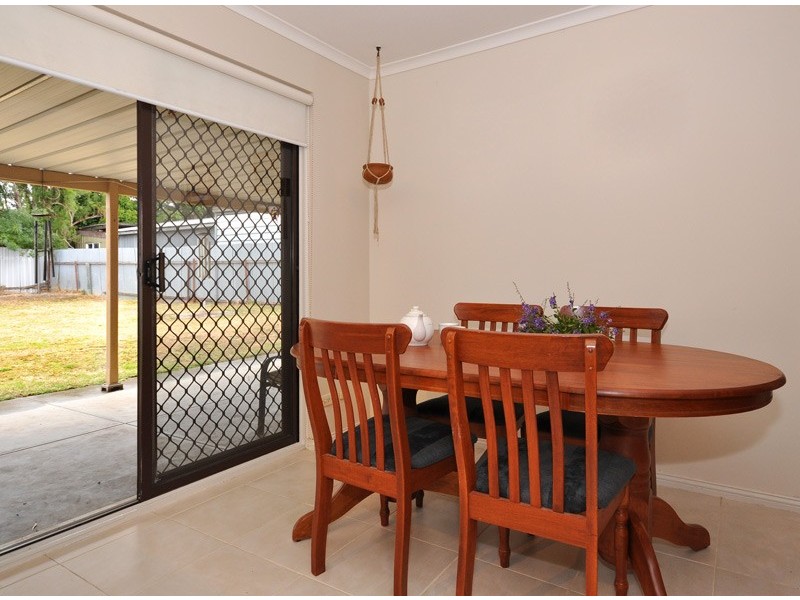 8 Reid Avenue, Aberfoyle Park SA 5159