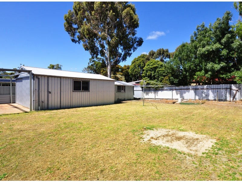 8 Reid Avenue, Aberfoyle Park SA 5159