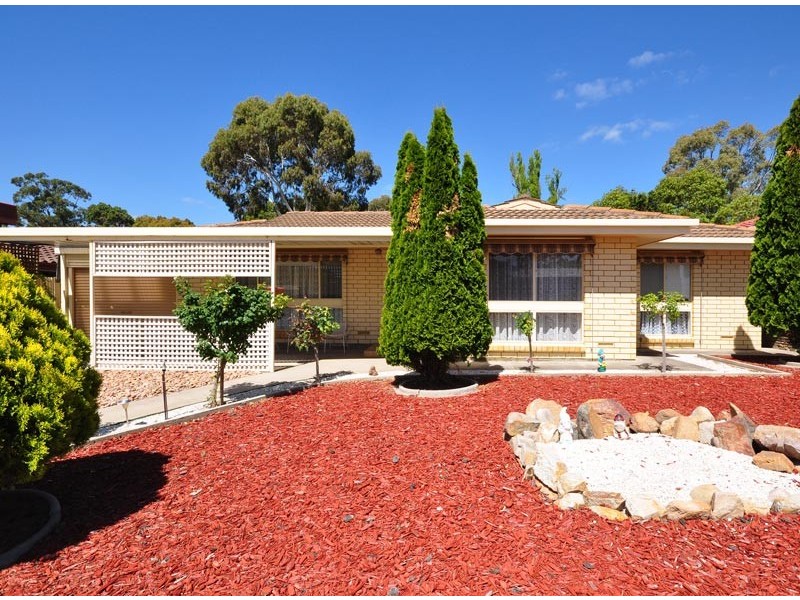 8 Reid Avenue, Aberfoyle Park SA 5159