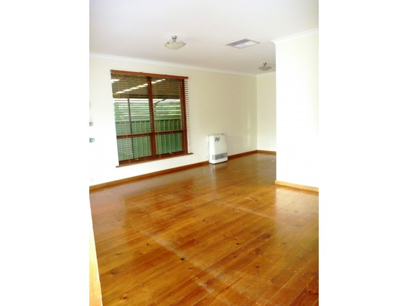 10 Mary Street, Happy Valley SA 5159