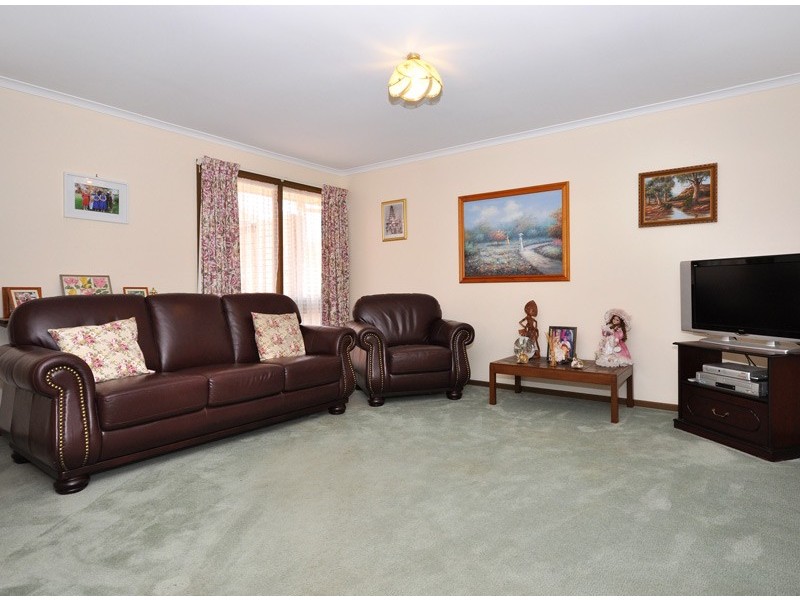 79 Sunnymeade Drive, Aberfoyle Park SA 5159