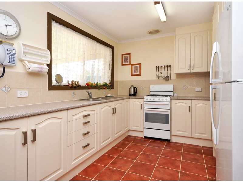 79 Sunnymeade Drive, Aberfoyle Park SA 5159