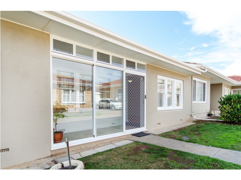 2/38 Esplanade, Christies Beach SA 5165