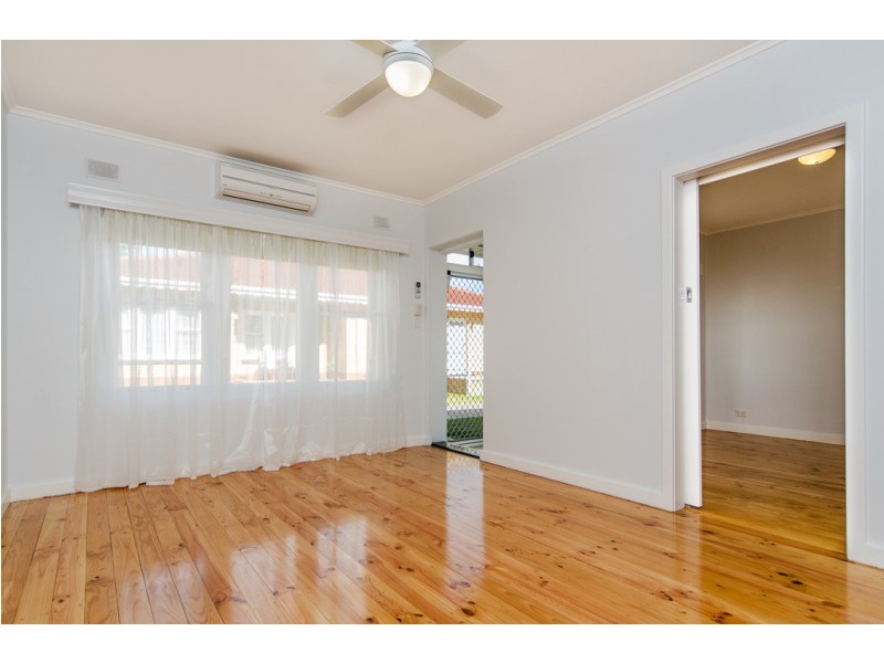 2/38 Esplanade, Christies Beach SA 5165