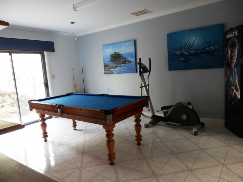 4 Goss Road, Aberfoyle Park SA 5159