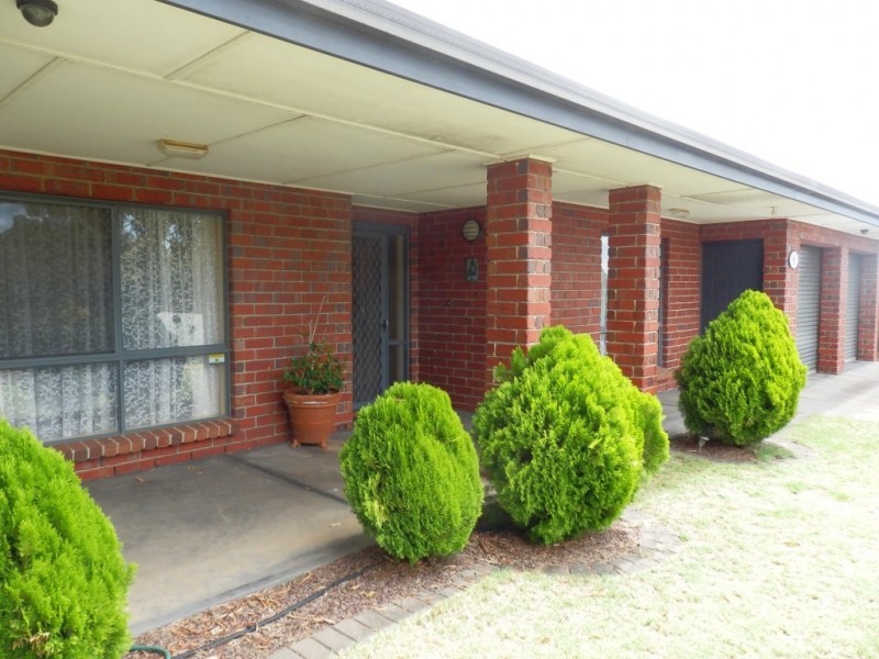 4 Goss Road, Aberfoyle Park SA 5159