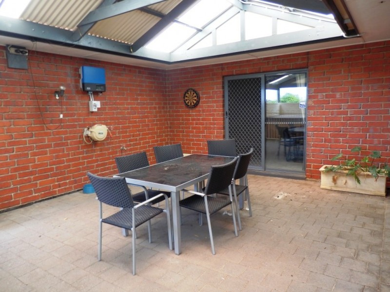 4 Goss Road, Aberfoyle Park SA 5159