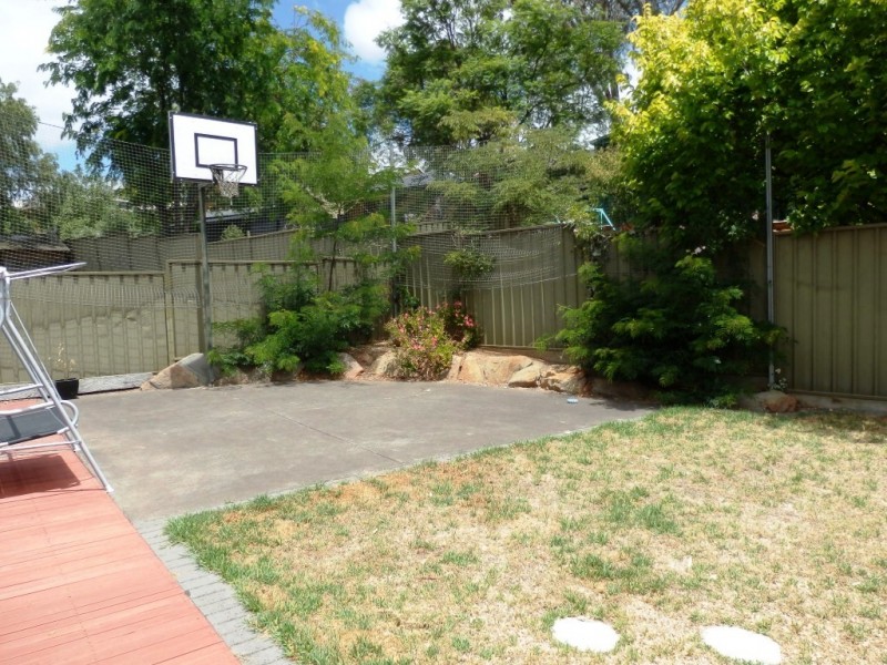 4 Goss Road, Aberfoyle Park SA 5159