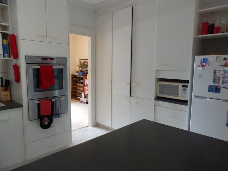 4 Goss Road, Aberfoyle Park SA 5159