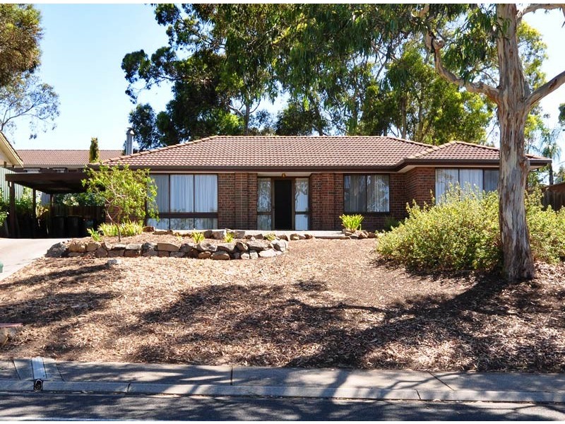 11 Sunnymeade Drive, Aberfoyle Park SA 5159