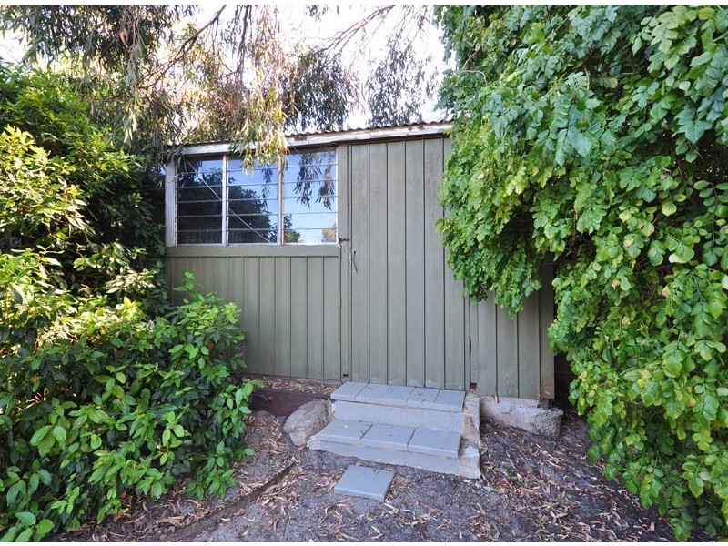 11 Sunnymeade Drive, Aberfoyle Park SA 5159
