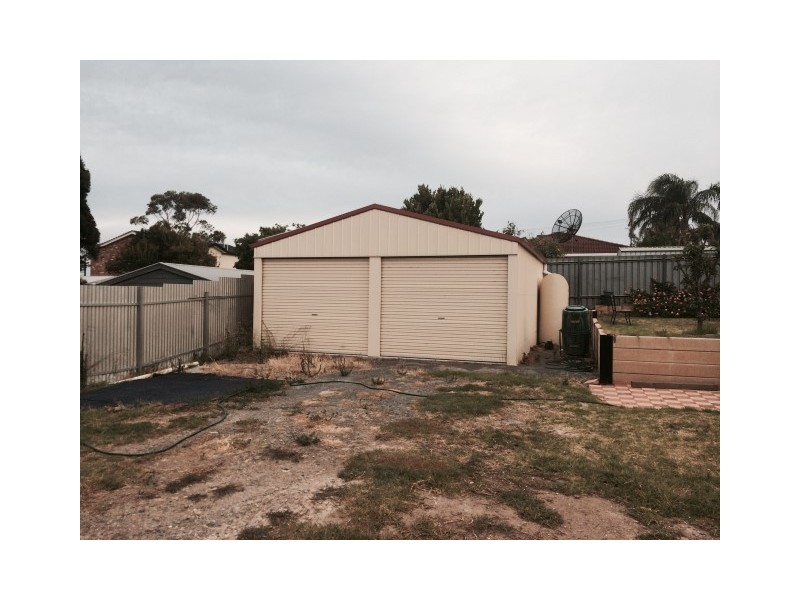 44 Trelawney Crescent, Huntfield Heights SA 5163