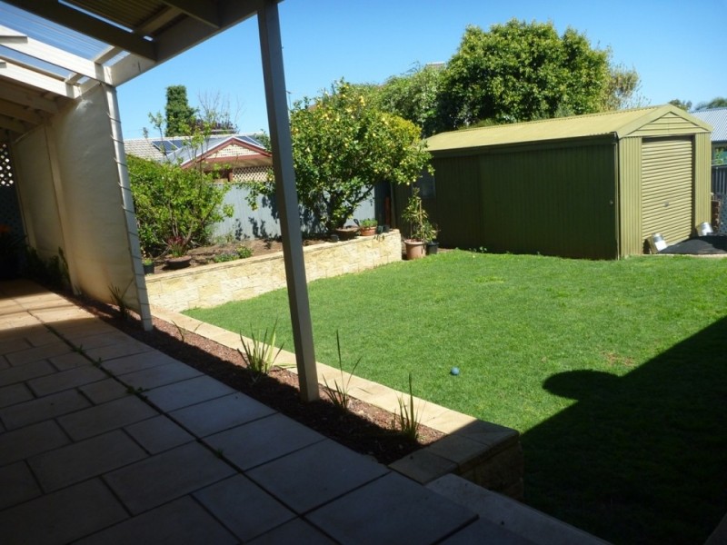 8 Kimberly Way, Happy Valley SA 5159