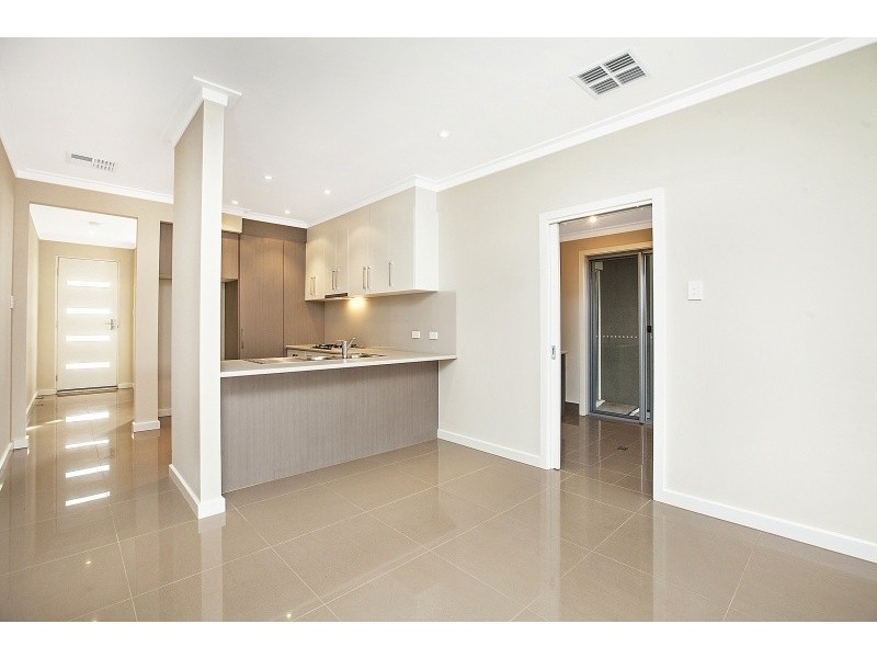 2A Robin Street, Port Noarlunga South SA 5167