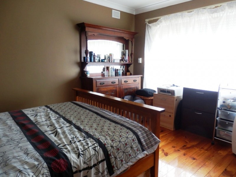 4 Stewart Avenue, Hackham SA 5163