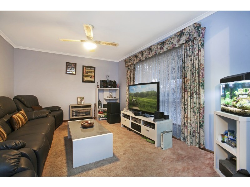 36 Hendrix Crescent, Woodcroft SA 5162