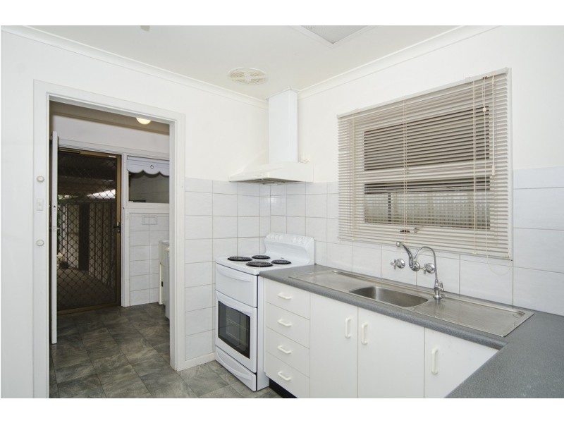 4 Brendan Street, Christie Downs SA 5164