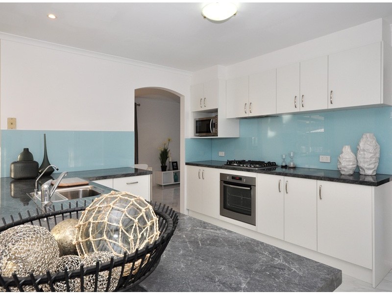 4 Kuantan Drive, Aberfoyle Park SA 5159