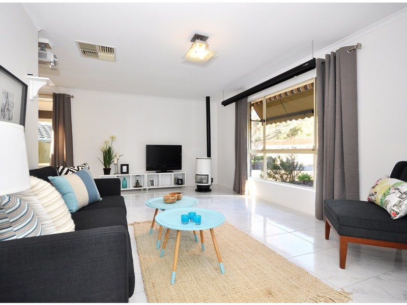 4 Kuantan Drive, Aberfoyle Park SA 5159