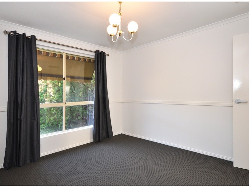 4 Kuantan Drive, Aberfoyle Park SA 5159