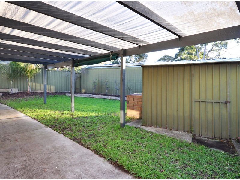 4 Kuantan Drive, Aberfoyle Park SA 5159