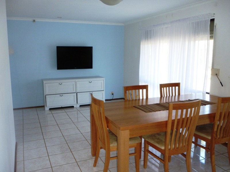 4 Ken Road, Aberfoyle Park SA 5159