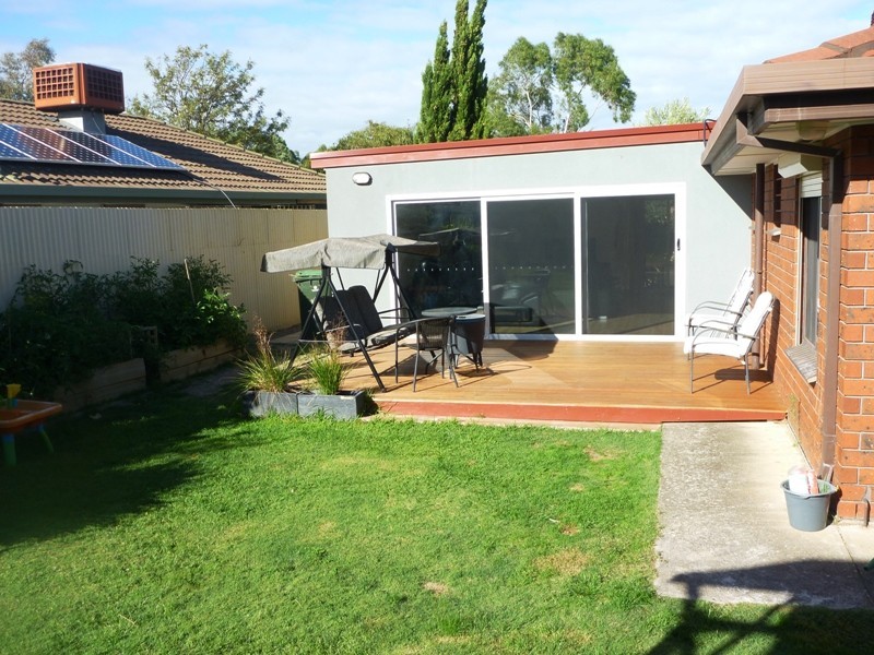 4 Ken Road, Aberfoyle Park SA 5159