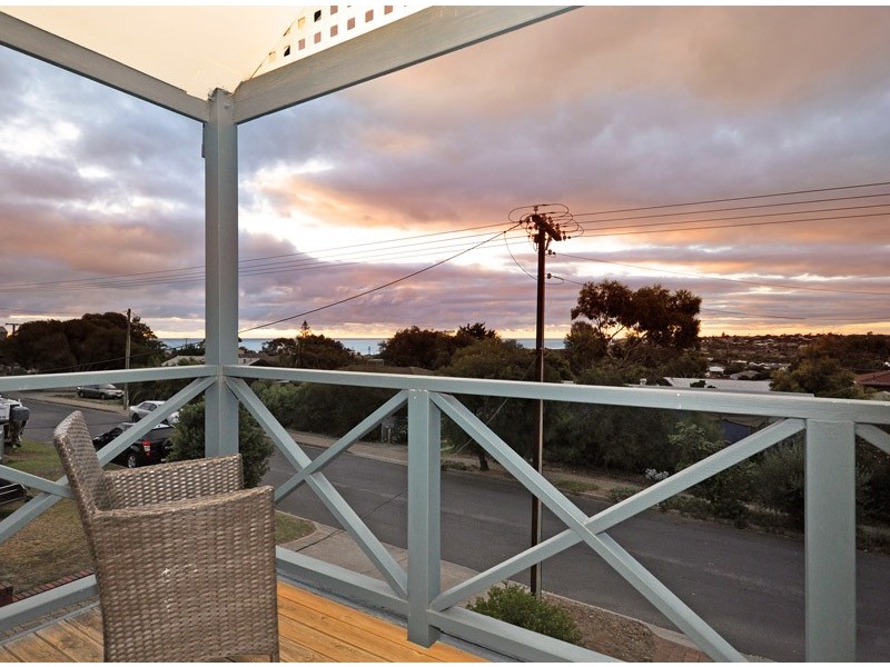 24 Bounty Street, Moana SA 5169