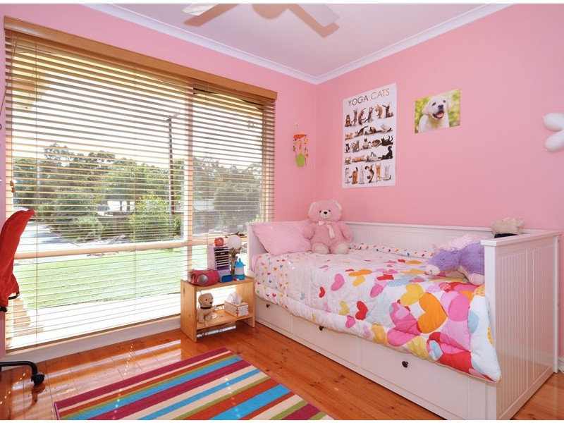 30 Jordan Avenue, Happy Valley SA 5159