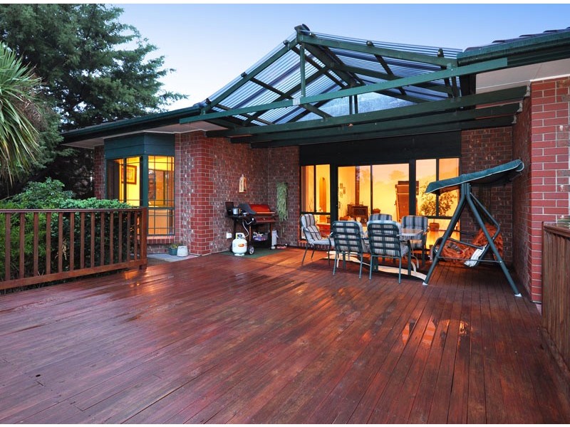 7 The Oaks Parade, Aberfoyle Park SA 5159