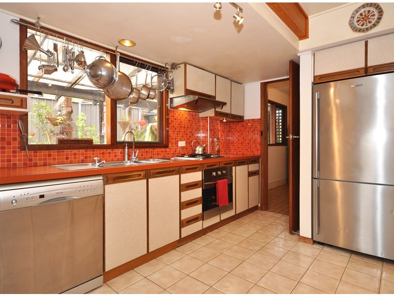 36 Fraser Avenue, Happy Valley SA 5159