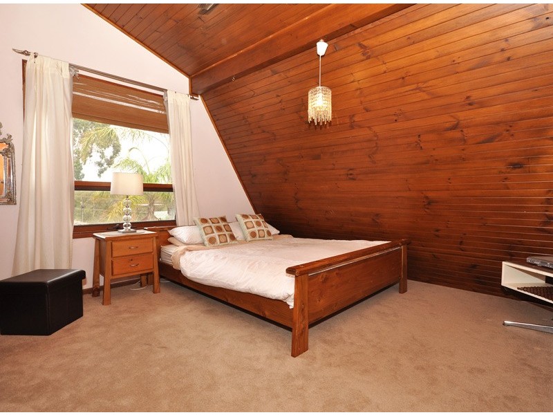 36 Fraser Avenue, Happy Valley SA 5159