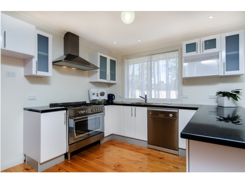 16 Marie Avenue, Morphett Vale SA 5162