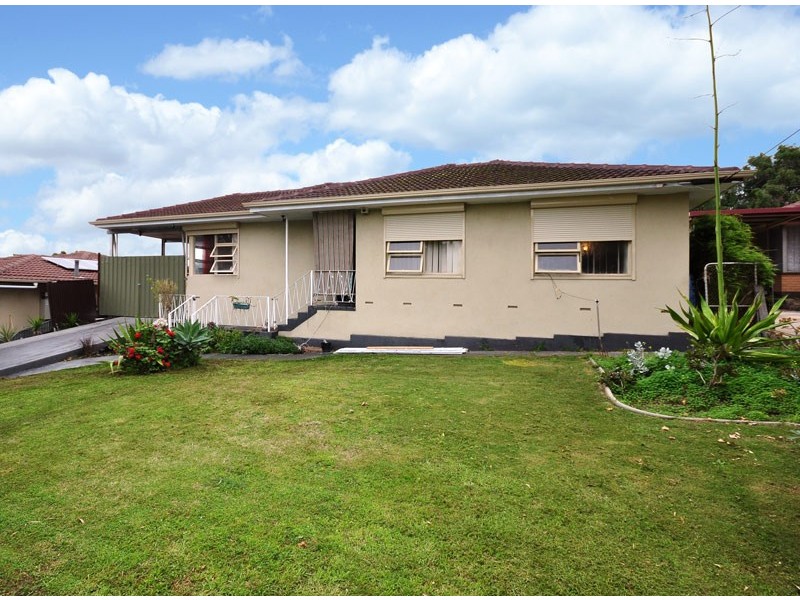 9 Roberts Road, Hackham West SA 5163