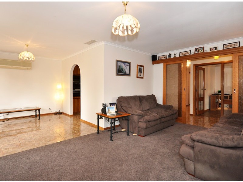 18 Tripoli Road, Happy Valley SA 5159