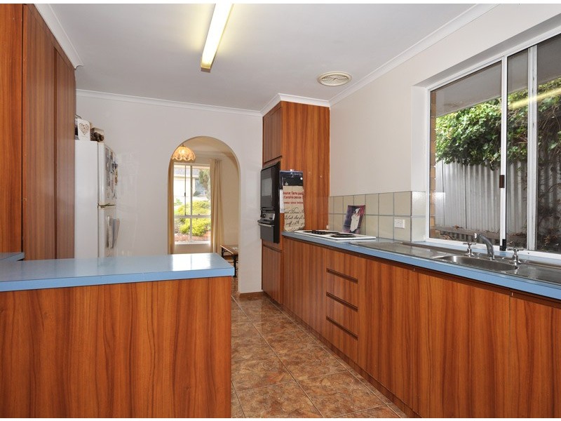 18 Tripoli Road, Happy Valley SA 5159