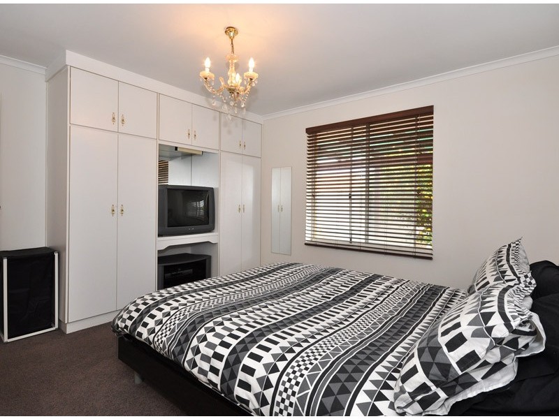 18 Tripoli Road, Happy Valley SA 5159