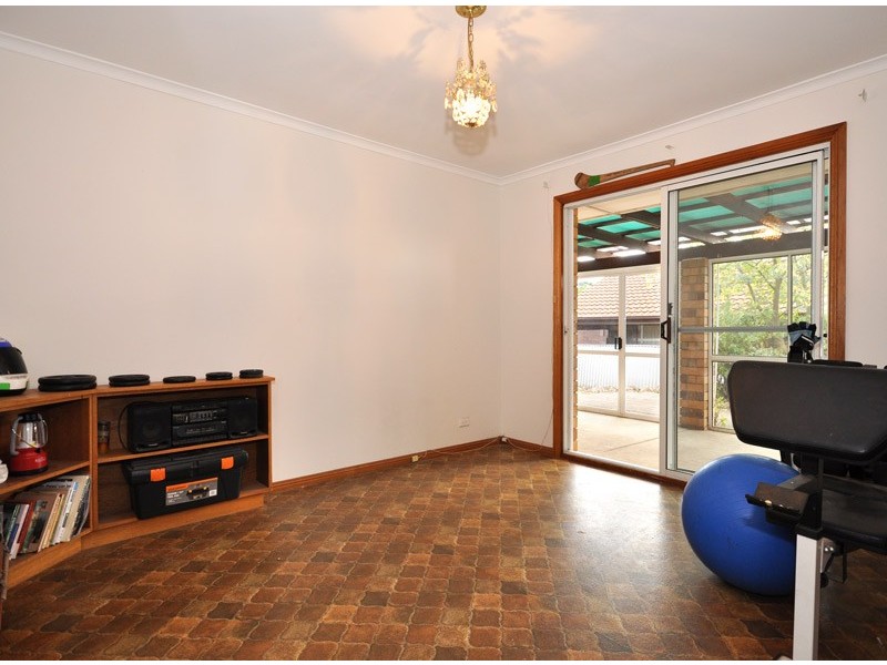 18 Tripoli Road, Happy Valley SA 5159