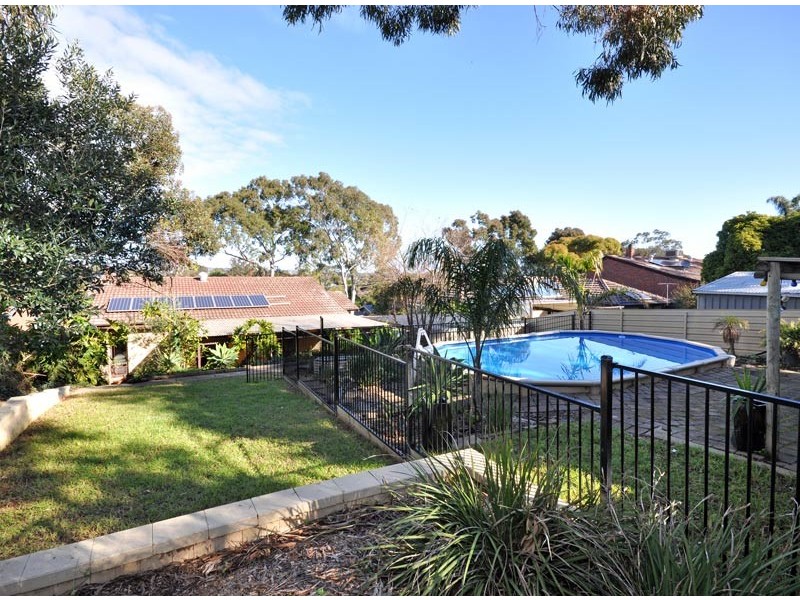 9 Monterey Court, Happy Valley SA 5159