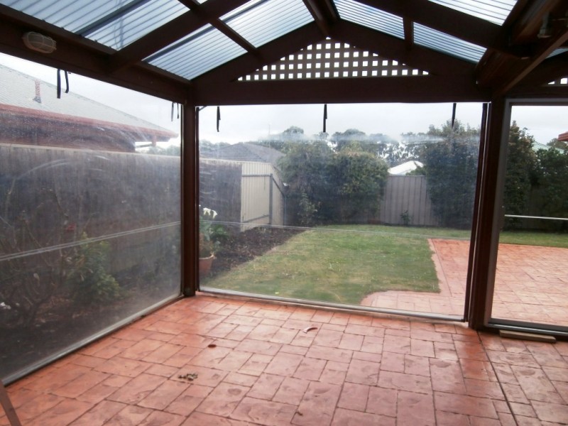 15 Drumborg Court, Woodcroft SA 5162