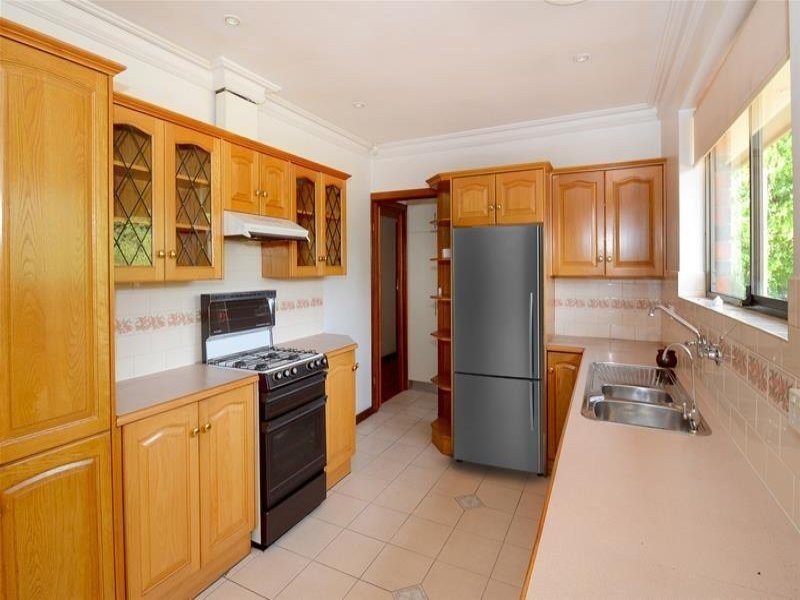 76 Kenihans Road, Happy Valley SA 5159