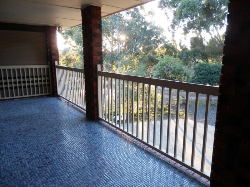 76 Kenihans Road, Happy Valley SA 5159