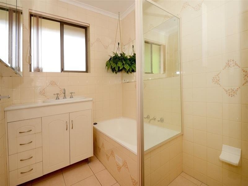 76 Kenihans Road, Happy Valley SA 5159