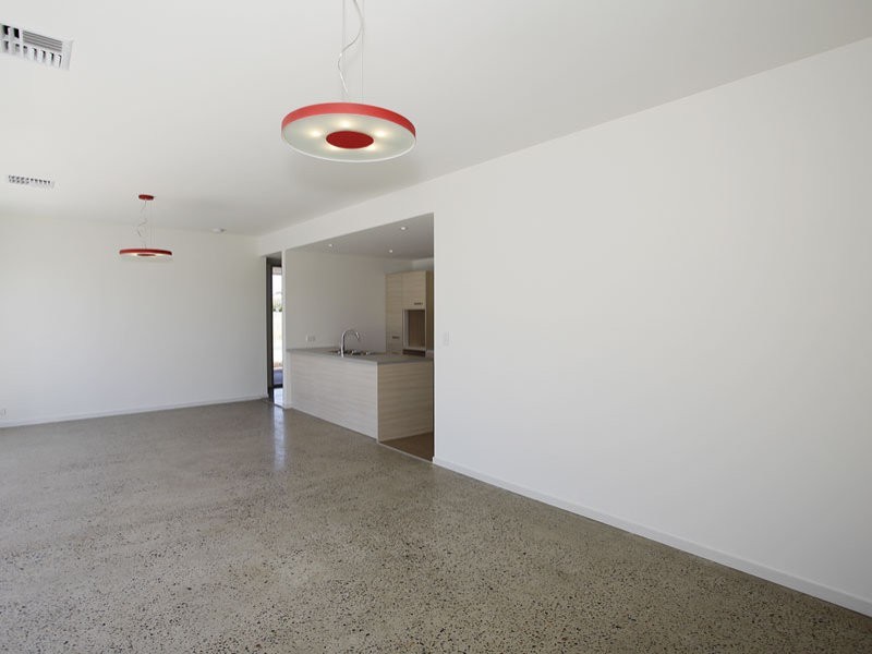 4 Hawk Street, Port Willunga SA 5173