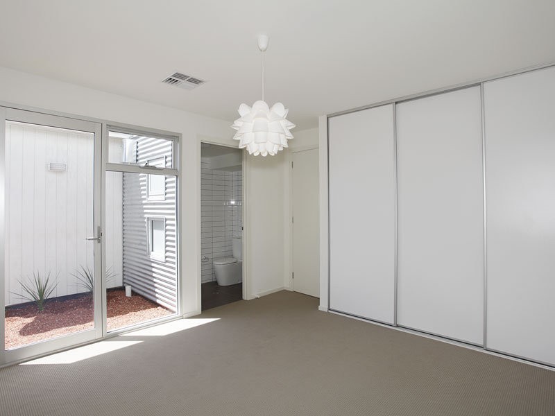 4 Hawk Street, Port Willunga SA 5173