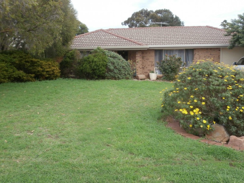 15 Hay Street, Happy Valley SA 5159