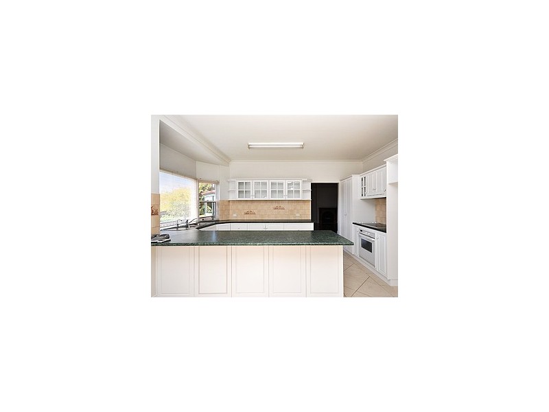 7 Goldfinch Place, Flagstaff Hill SA 5159